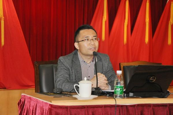 福田區(qū)社會(huì)組織總會(huì)召開2012年度年檢動(dòng)員大會(huì)