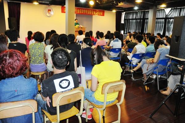 香港服裝學院召開消防安全工作會議