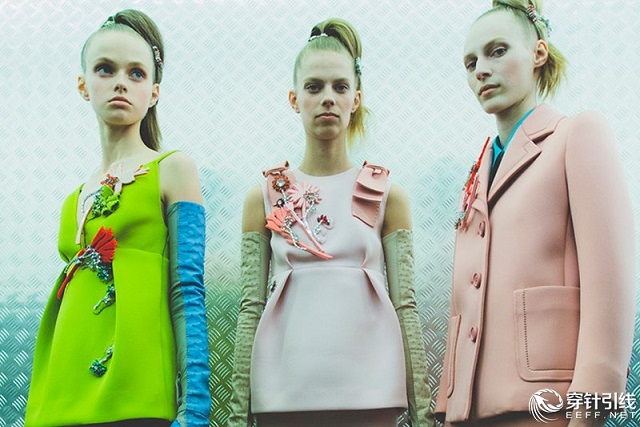 香港服裝學院新聞訊：繁亂中的從容優(yōu)雅：Prada 2015年秋季高級成衣時裝展后臺