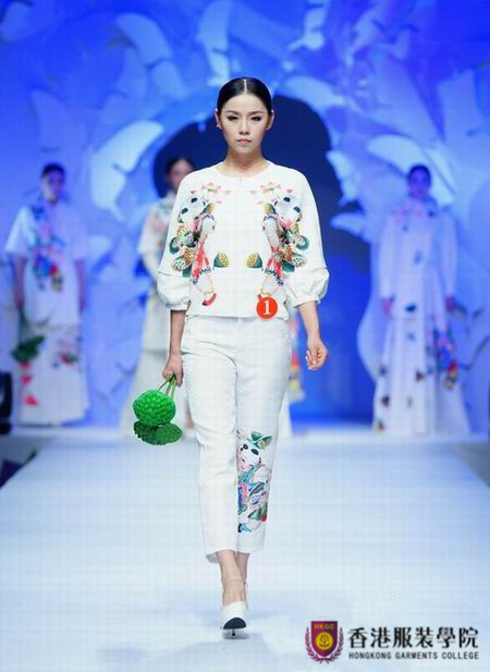 不拘一格 服裝設(shè)計(jì)“中國(guó)風(fēng)”應(yīng)向多樣化發(fā)展