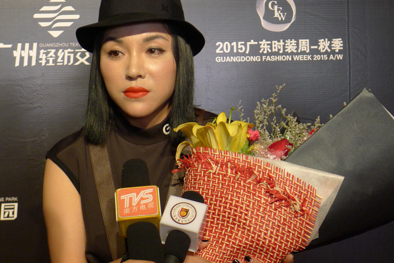 港院學(xué)子朱珍斐榮獲2015廣東十佳服裝設(shè)計師稱號