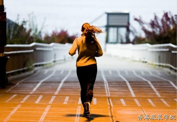 我國(guó)運(yùn)動(dòng)市場(chǎng)份額擴(kuò)大 體育產(chǎn)業(yè)將步入高速發(fā)展期