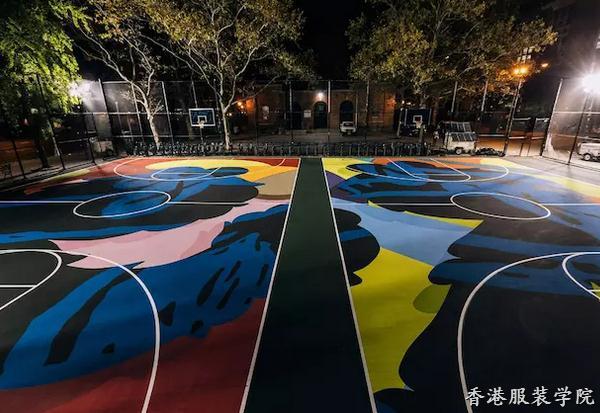 耐克又搞事,！這次請來藝術(shù)家Kaws畫了個籃球場