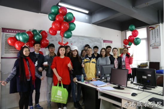 圣誕快樂 | 香港服裝學院廣東時尚學院溫馨送祝福