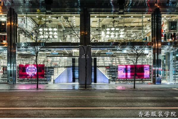 阿迪達斯高調叫板耐克，在紐約開設全球最大門店