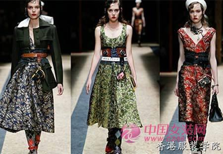 印花單品怎么穿才時髦,？印花流行法則大放送(圖10)