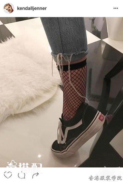 漁網(wǎng)襪的時(shí)尚搭配技巧