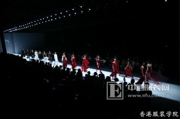 2017深圳時裝周 | SIYI HUANG：用時裝講述一個女人自我豐盈的全過程
