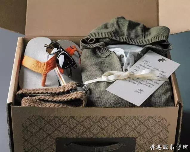 傳統(tǒng)服裝業(yè)再不轉(zhuǎn)型要崩壞,？或?qū)⒂瓉砼菽瓡r(shí)代