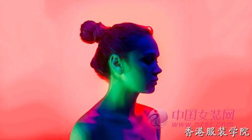 2018春夏女裝最權(quán)威流行色彩趨勢