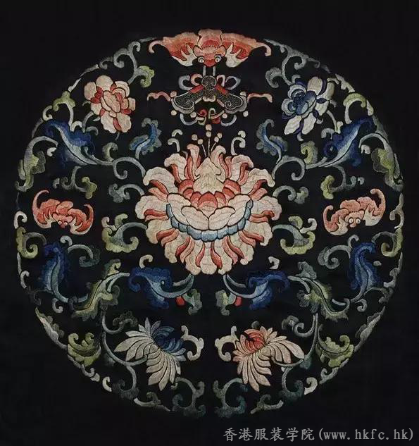 中國(guó)傳統(tǒng)刺繡和法國(guó)刺繡
