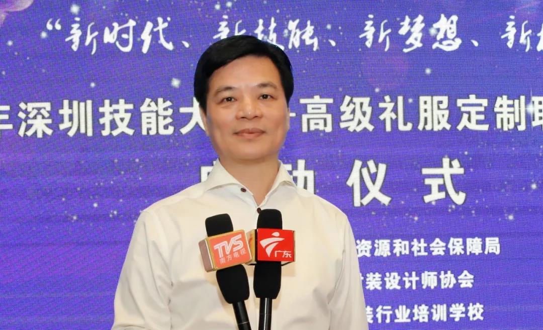 周世康：新時(shí)代,，服裝夢(mèng)的第一步